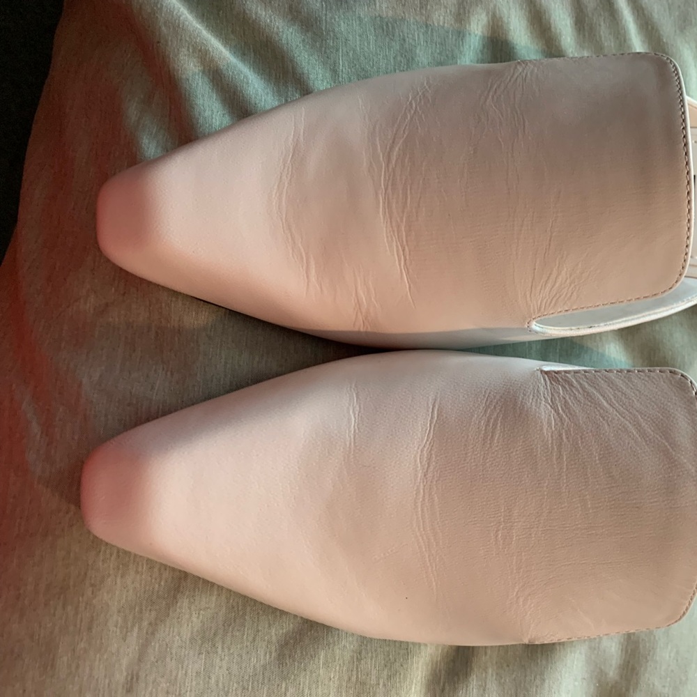 Size 9 white Calvin Klein mules